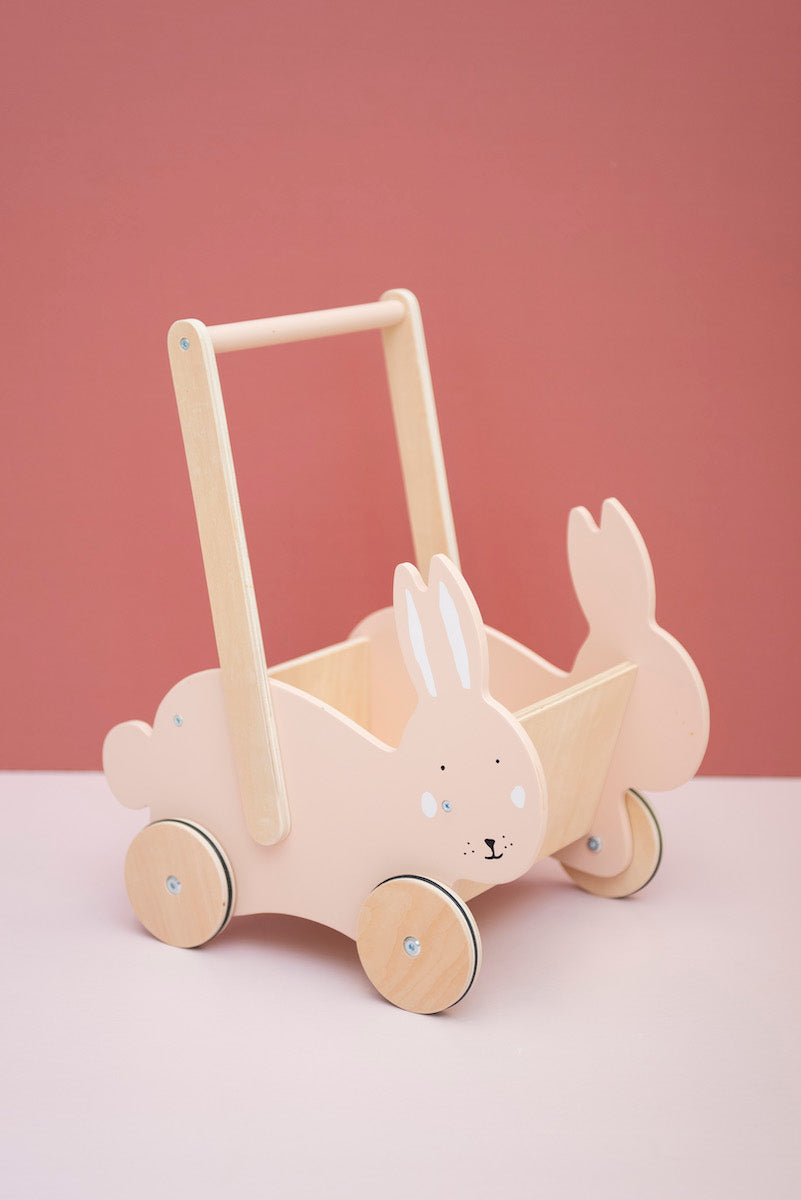 Chariot à pousser en bois Mrs. Rabbit - Trixie