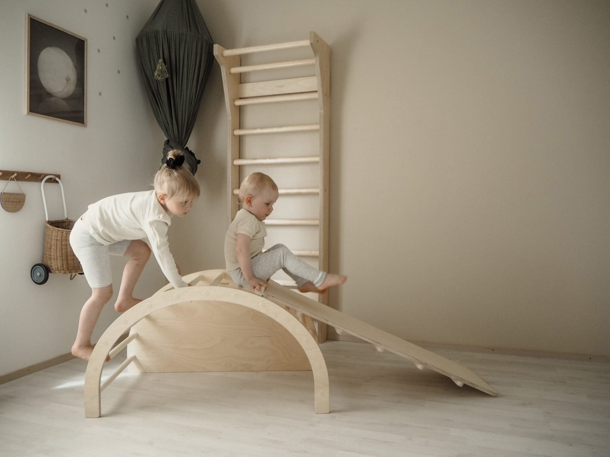 Arche d escalade Luoto Bouleau Blanc FitWood Comptoir des Kids