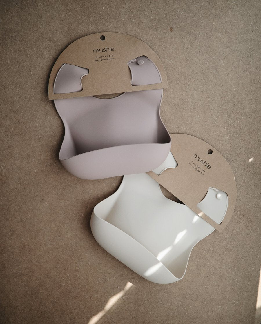 Pale Mauve Silicone Bib - Mushie 